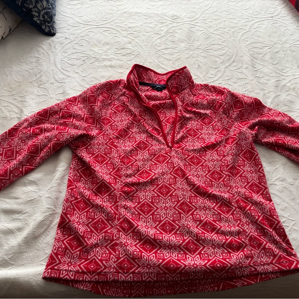 Lands End Super Soft 1/4 zip Red with White Snow Flakes